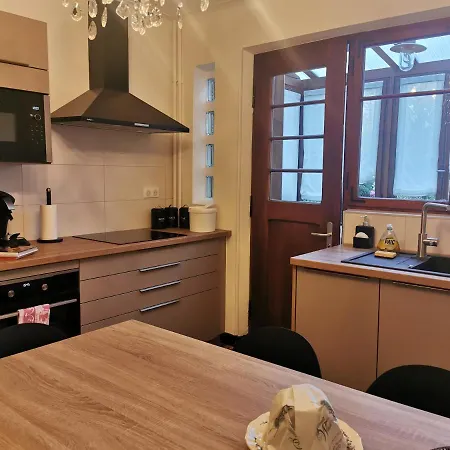 Casa vacanze La Maison De Lucie - Grande Maison Idéale En Famille Ou Entre Amis - Jardin - Parking Gratuit